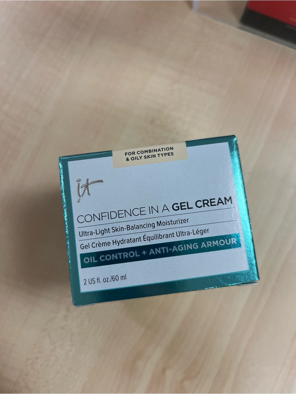 IT Cosmetics Confidence In A Gel Cream Oil-Control Face Moisturizer 2 oz/60 ml